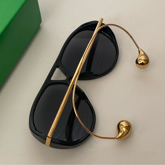 Bottega Veneta Black and Gold Sunglasses - Picture 2 of 4